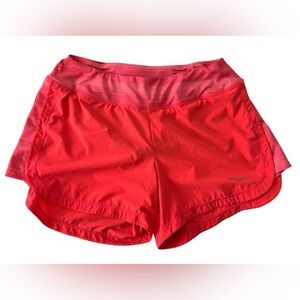 Saucony | Shorts - Women’s Medium